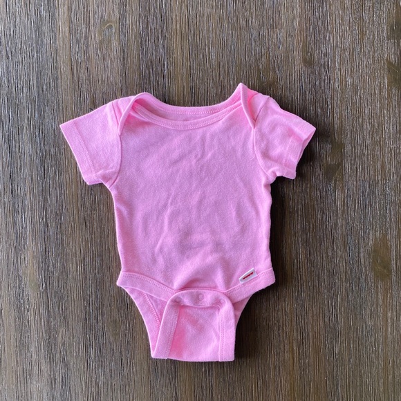 🎉🎉🎉 4 Baby Girl onesies - Picture 4 of 5